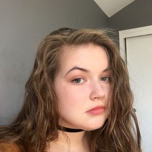 Meet your Posher, Lily